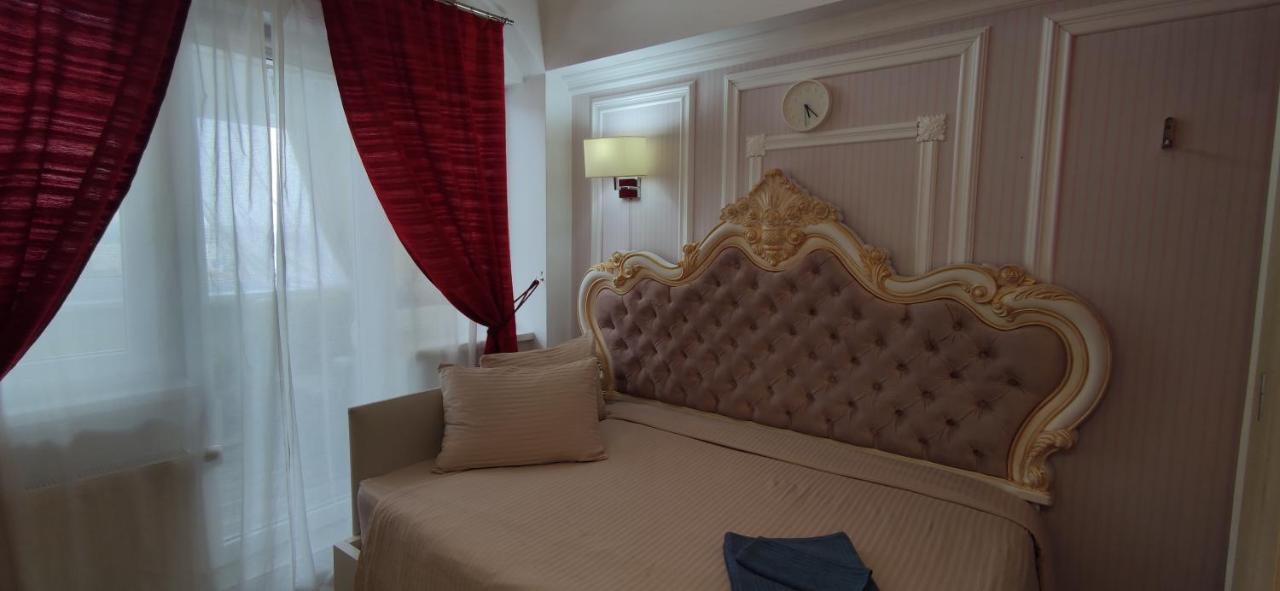 Inessa Center Guest Penthhouse Apartment Chisinau Luaran gambar