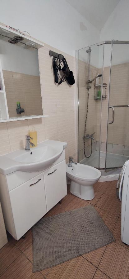 Inessa Center Guest Penthhouse Apartment Chisinau Luaran gambar