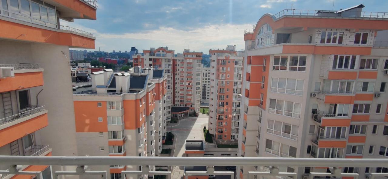 Inessa Center Guest Penthhouse Apartment Chisinau Luaran gambar